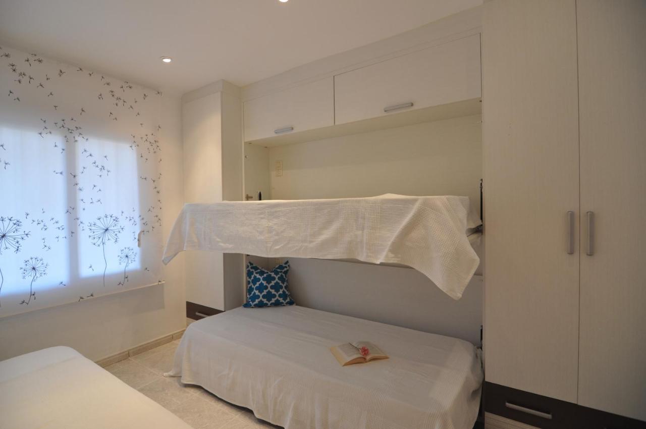 Rnet - Front De Mer - Roses Costa Brava Exterior photo
